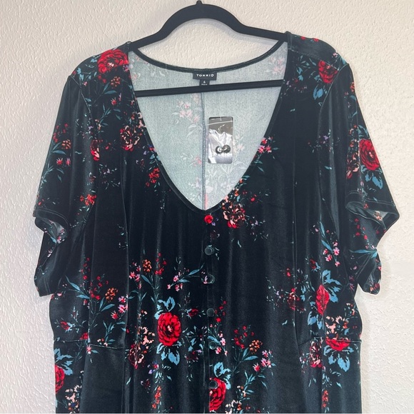 Torrid Mini Velvet Skater Dress Dark Green Floral V-Neck Plus Size 4X NEW - Picture 3 of 16